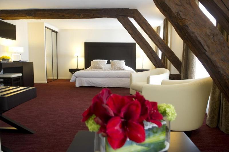 Hotel Burgevin Sully-sur-Loire Δωμάτιο φωτογραφία