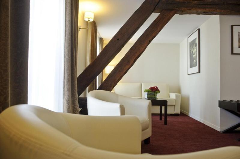 Hotel Burgevin Sully-sur-Loire Εξωτερικό φωτογραφία